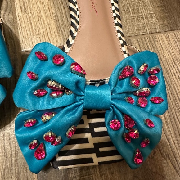Patsy Johnson Daisy sandals ❤️🥰 - Picture 5 of 7